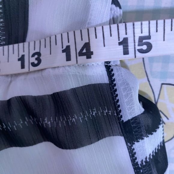 Volcom womens sleeveless mini dress white black plaid stretchy top size small S - Picture 8 of 16